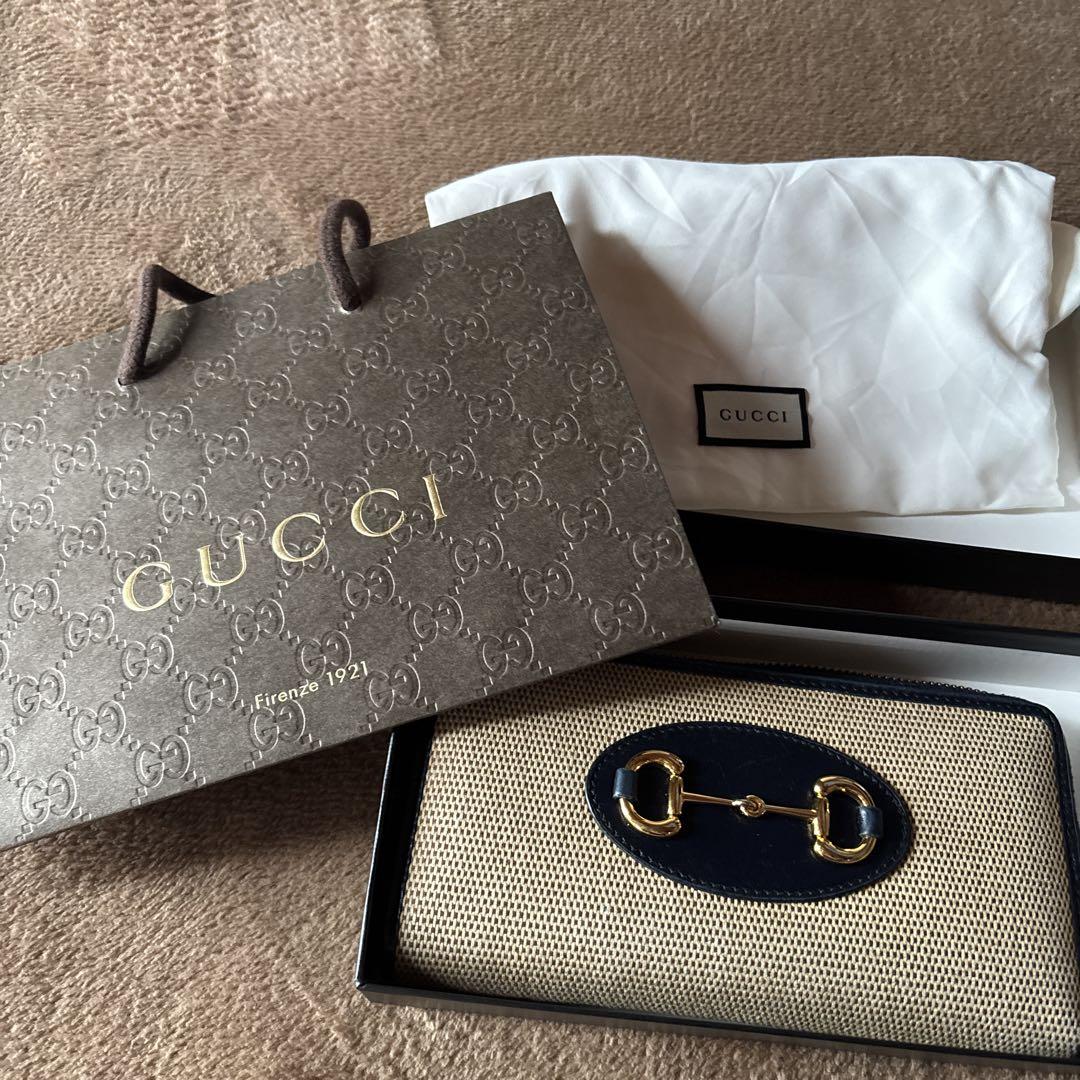 GUCCI 長財布 ベージュとネイビー