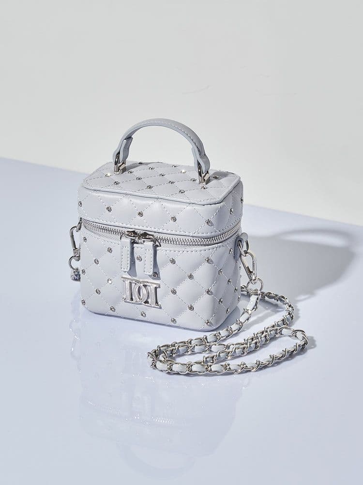 ダーリッチ Darich キルティングビジュースクエアミニバッグ サックス