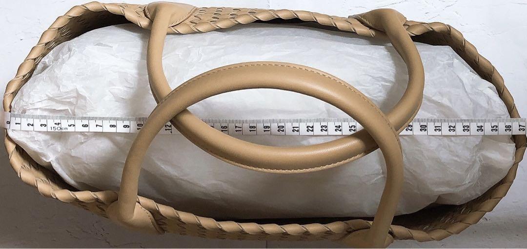 BOTTEGA VENETA  トートバック カバ　ベージュ