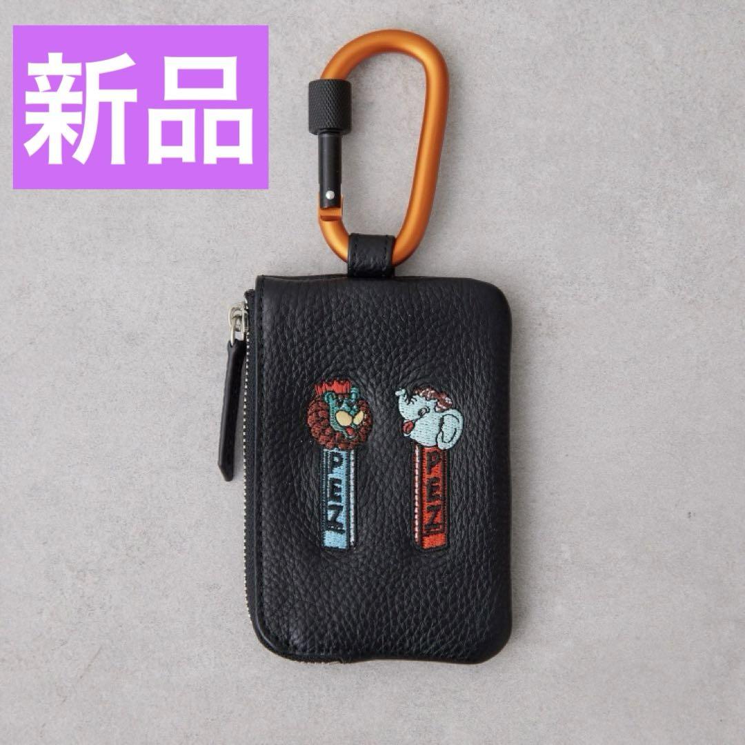 新品 PEZ(ペッツ) ×ear 牛革 カラビナ付きパス＆キーケース ブラック 新品 PEZ（ペッツ）× ear 牛革 カラビナ付きパス＆キーケース