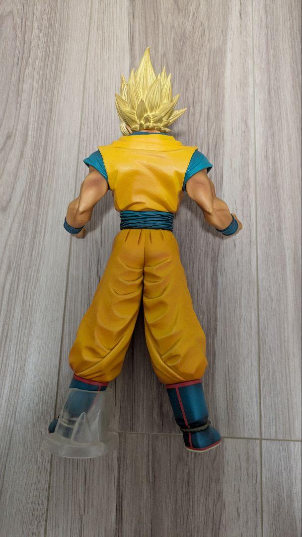 孫悟空 フィギュア 高さ約28cm　スーパーサイヤ人　ドラゴンボール