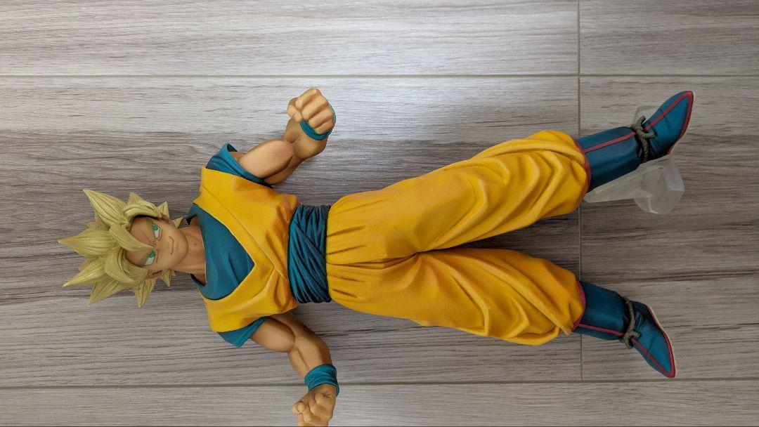 孫悟空 フィギュア 高さ約28cm　スーパーサイヤ人　ドラゴンボール