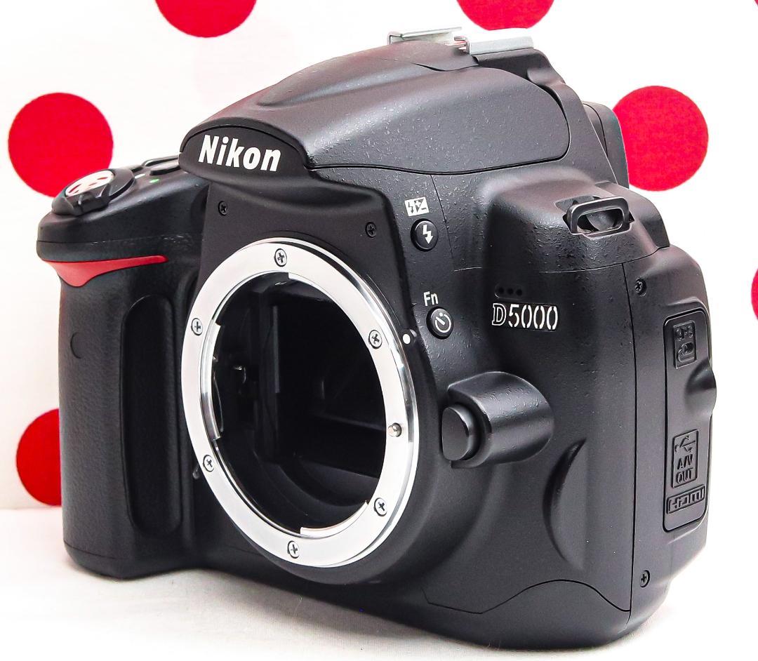 ニコン Nikon D5000❤スマホ転送OK❤動画撮影・自撮り可❤手振れ補正付