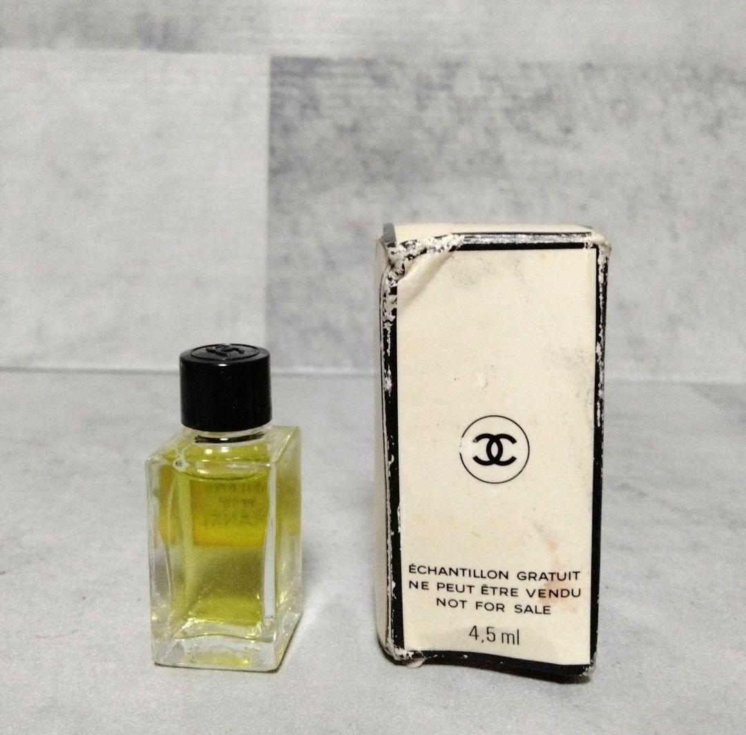 未使用CHANEL香水 N°19 14ml2本 7.5ml4本セット Yahoo!オークション -「シャネル 香水 n19」の落札相場・落札価格