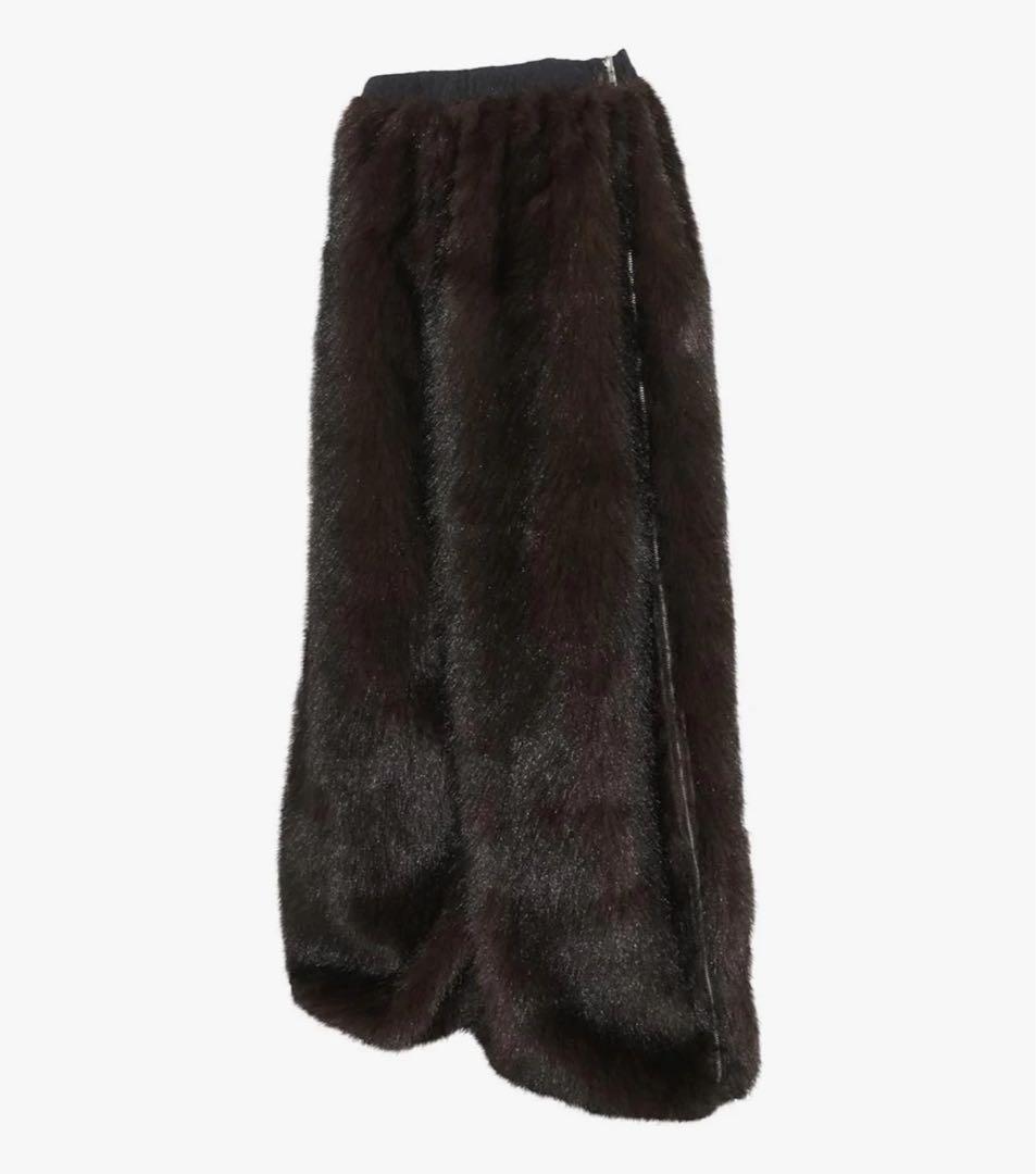 theredthread S flip fur pants