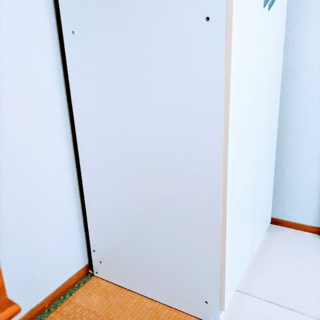 分解できる大きな備蓄棚 高さ調節も可能 扉付き 白 ホワイト 新生活に