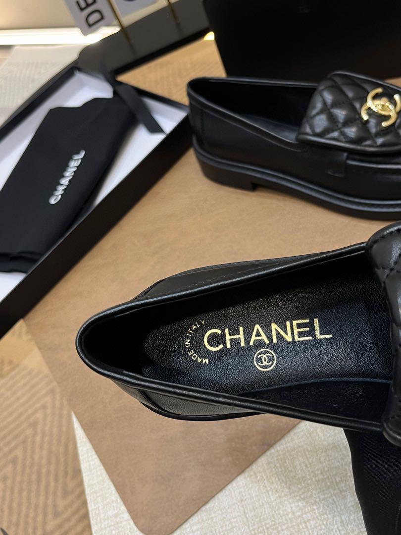 **キルティング布地がオシャレ度UP♪**【CHANEL】 ローファー キルティングが可愛い♪】CHANEL☆ローファー☆CCロゴ付き