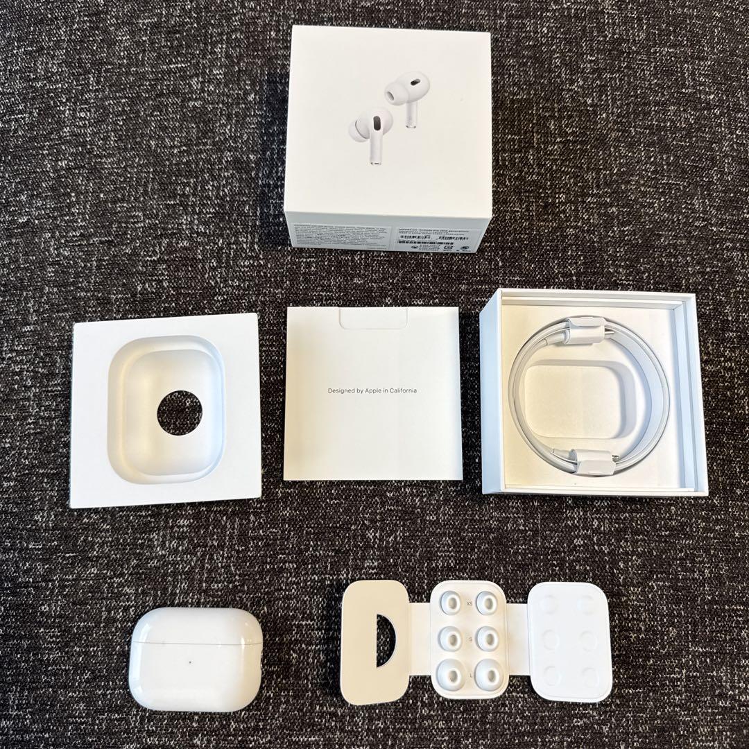 AirPods Pro 第2世代 本体 充電ケース付き - メルカリ