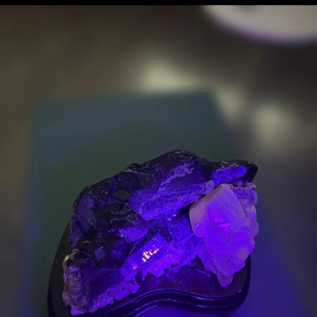 【魔除け・邪気祓い】究極の守護石！神秘的な輝きを放つ天然モリオン原石カルサイト