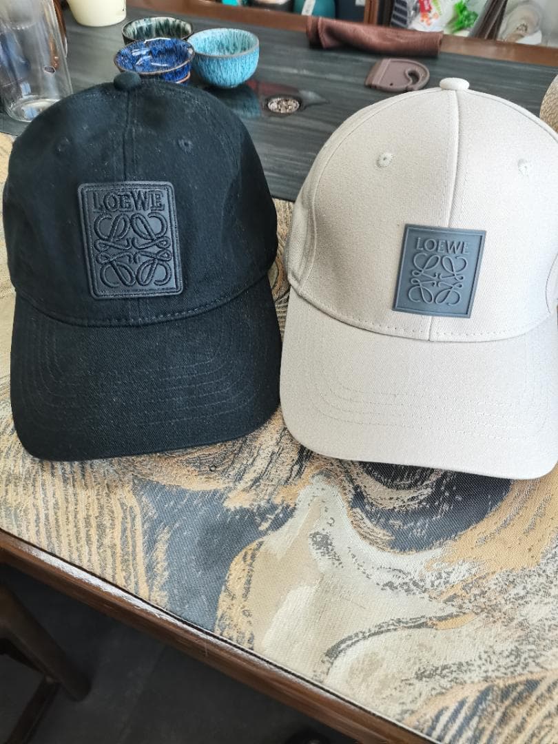 LOEWE キャンバス ベースボールキャップ ブラック＆ホワイト 2点セット