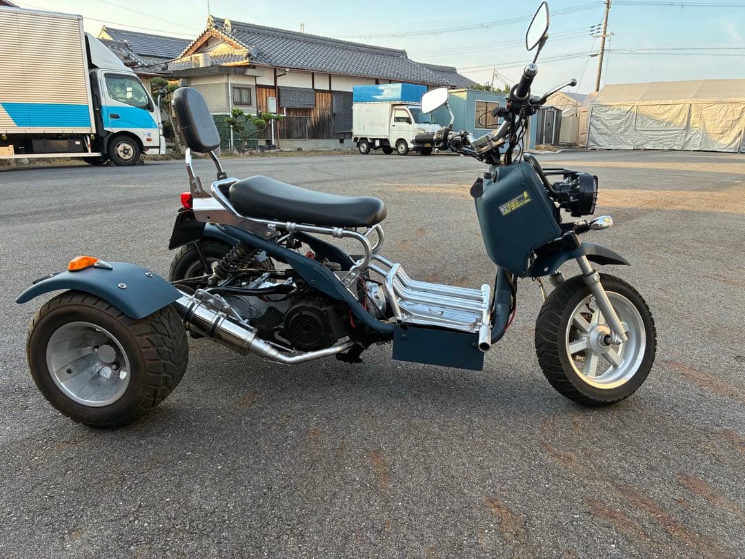 三輪　トライク　バギー　ズーマー？　普通免許　公道走行可　ノーヘル