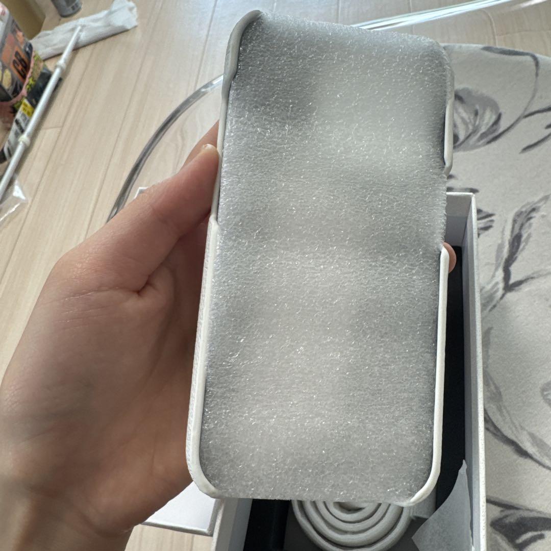 エパール　Carry Fit iPhone Case iPhone15 pro