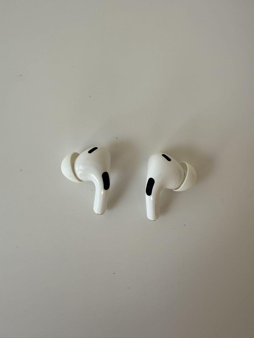 AirPods Pro 2 本体/両耳込み ホワイト 充電ケース付き