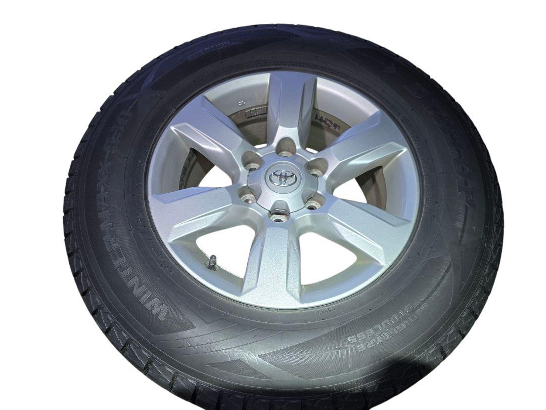 トヨタ 265/65R17 ウィンタータイヤ純正ホイールセット 純正ナット付き