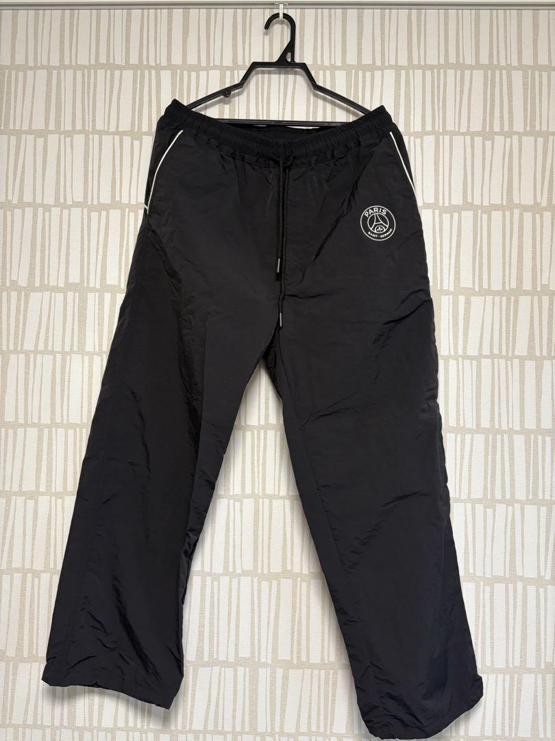 Paris Saint-Germain ナイロンパンツ Lサイズ