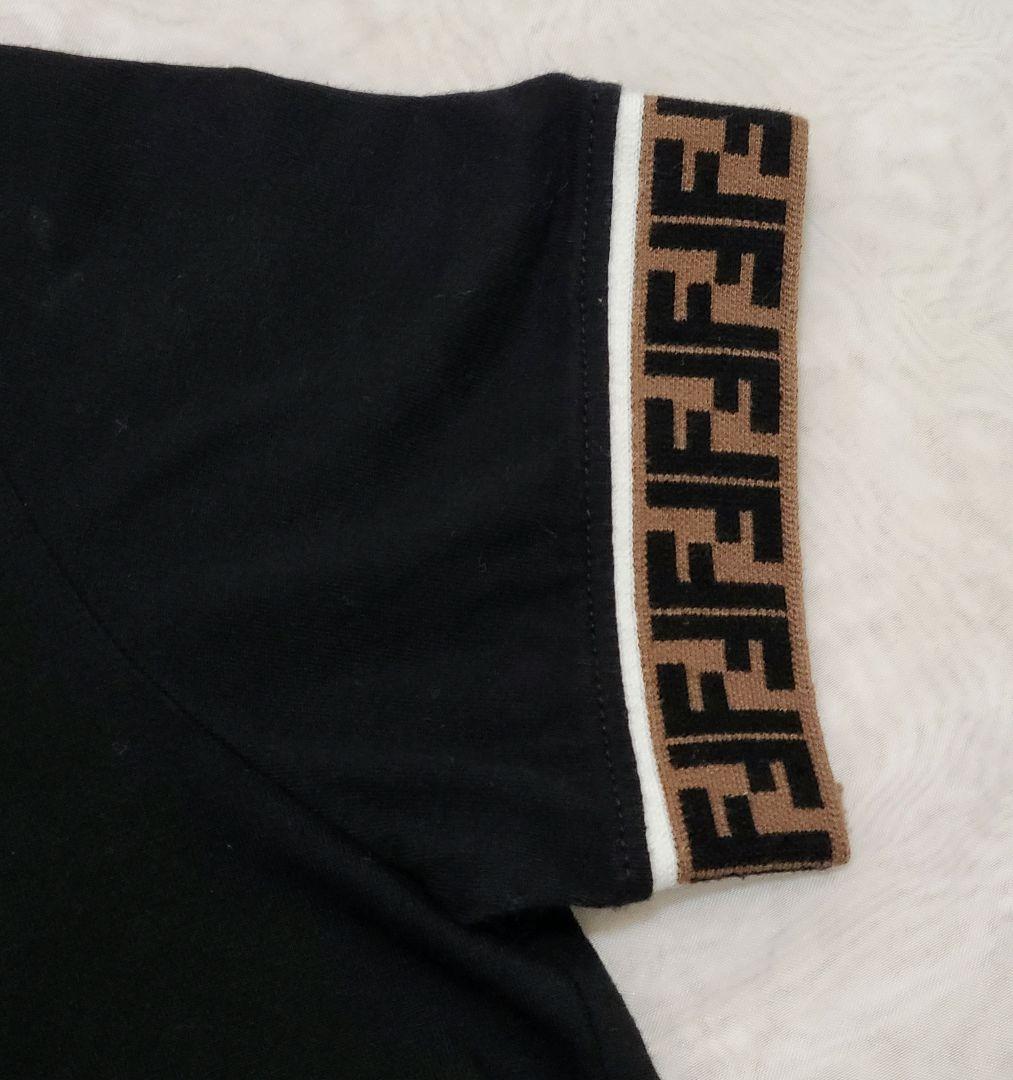 美品　FENDI　フェンディ　キッズ　7A　130cm　Tシャツ　半袖　トップス
