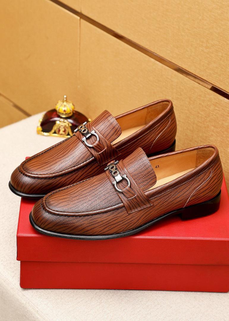 Ferragamo フェラガモ メンズ レザーカジュアルシューズ ブラウン 新品