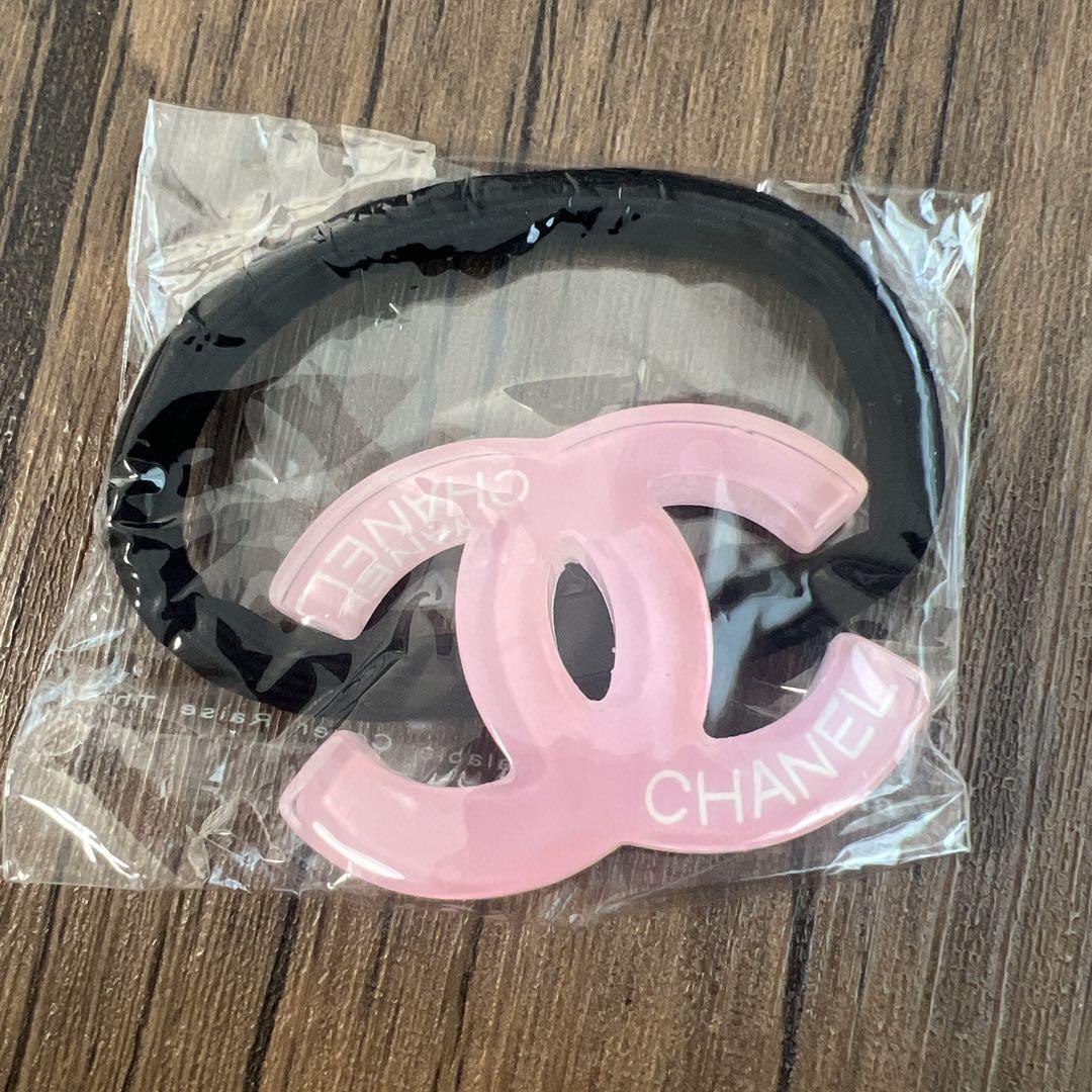 CHANEL ロゴ ヘアゴム ピンク　ノベルティ