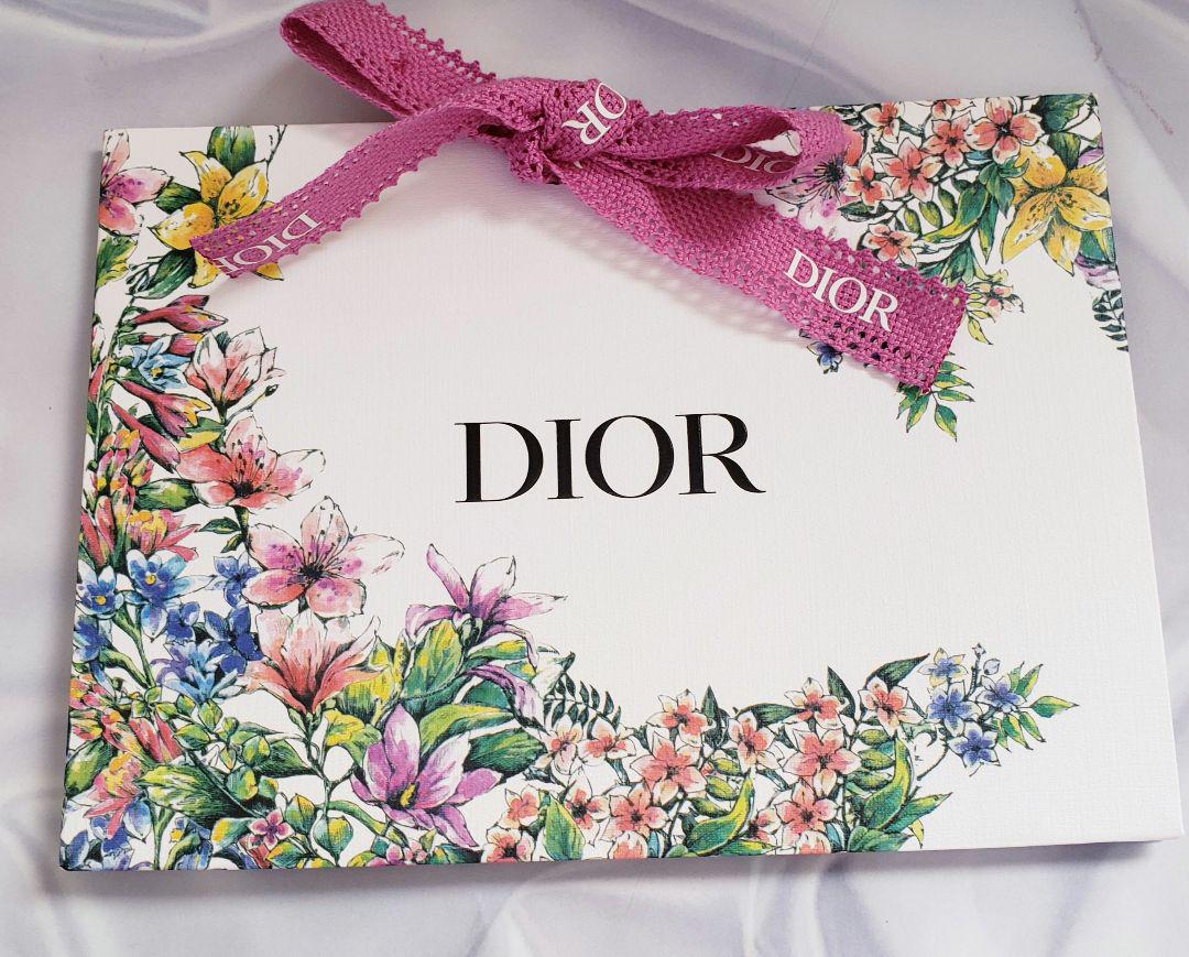 Dior バックステージ フェイスグロウパレットローズゴールド ショッパー付