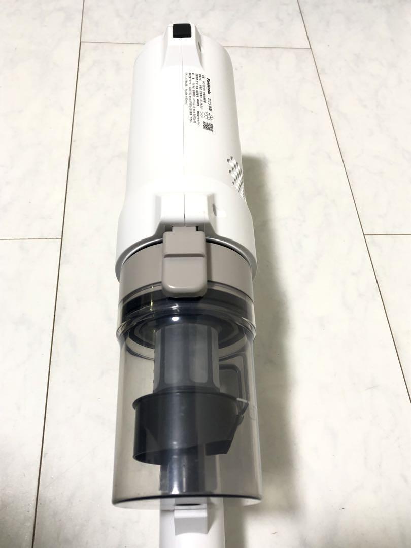 美品 Panasonic スティッククリーナー MC-SB32J 2023年製