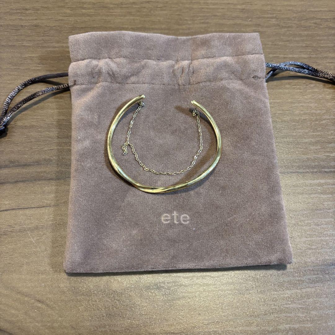 ete レイヤード バングル ペタルチェーン