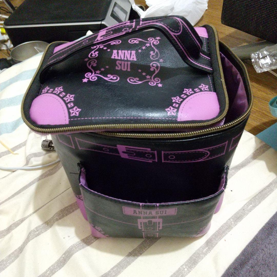 ANNA SUI 黒と紫のバッグ