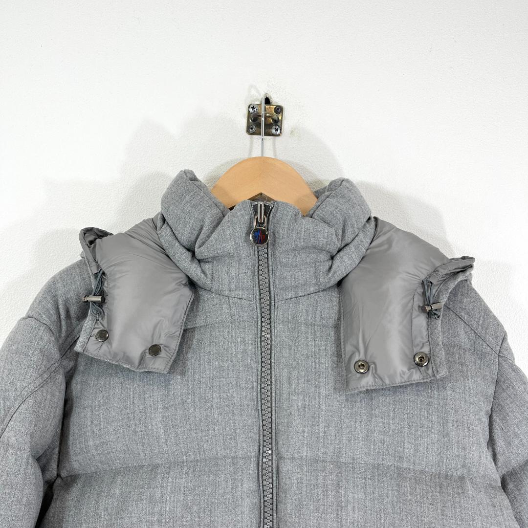 【美品 正規品】Moncler MONTGENEVRE Down Jacket