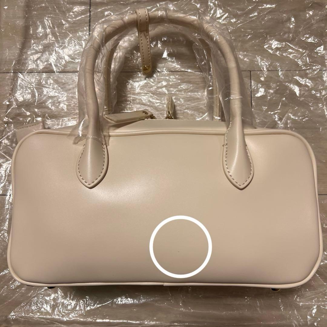 エンボスロゴボストンバッグ