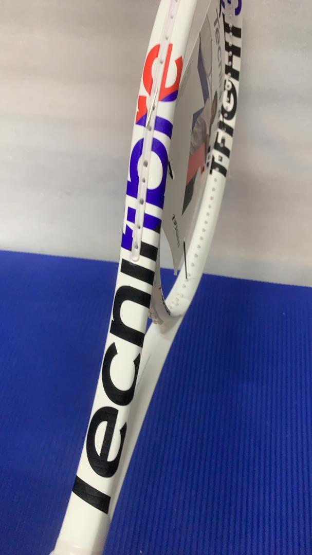 Tecnifibreテニスラケット T-FIGHT 305 ISOFLEX G3