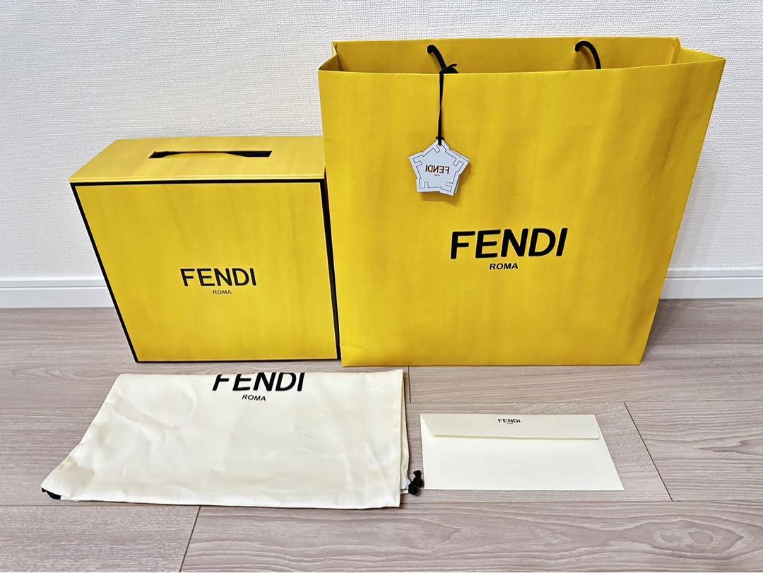 ベストセラーファッション - (未使用)FENDIピーカブー23FW