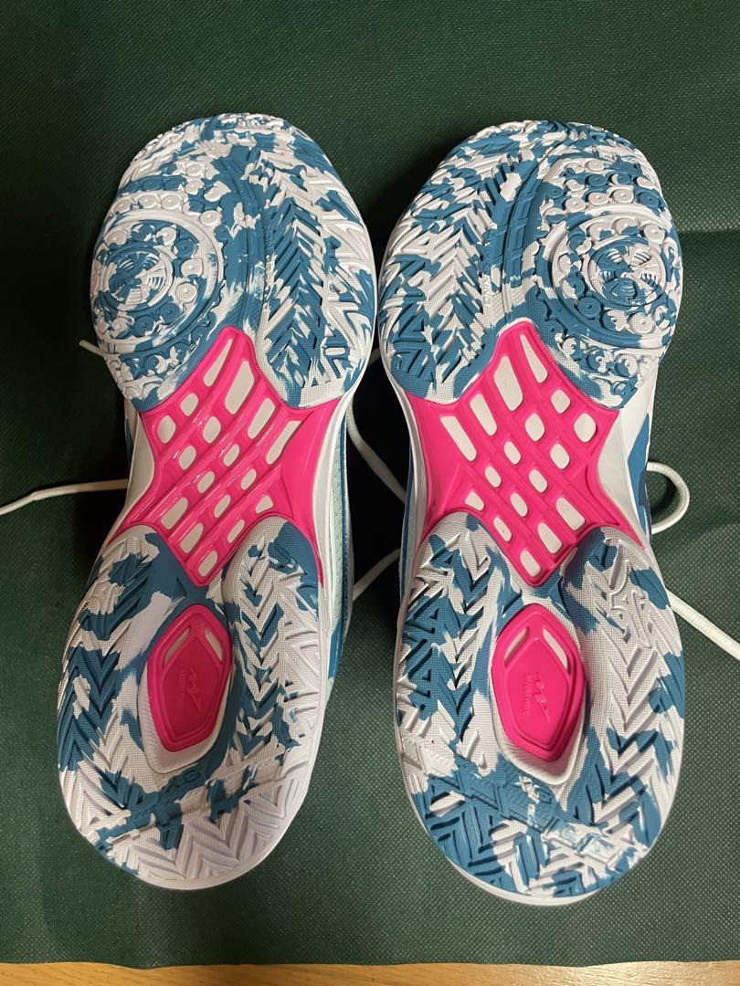 ミズノ  バドミントンシューズ　WAVECLAW3FIT 新品26.5