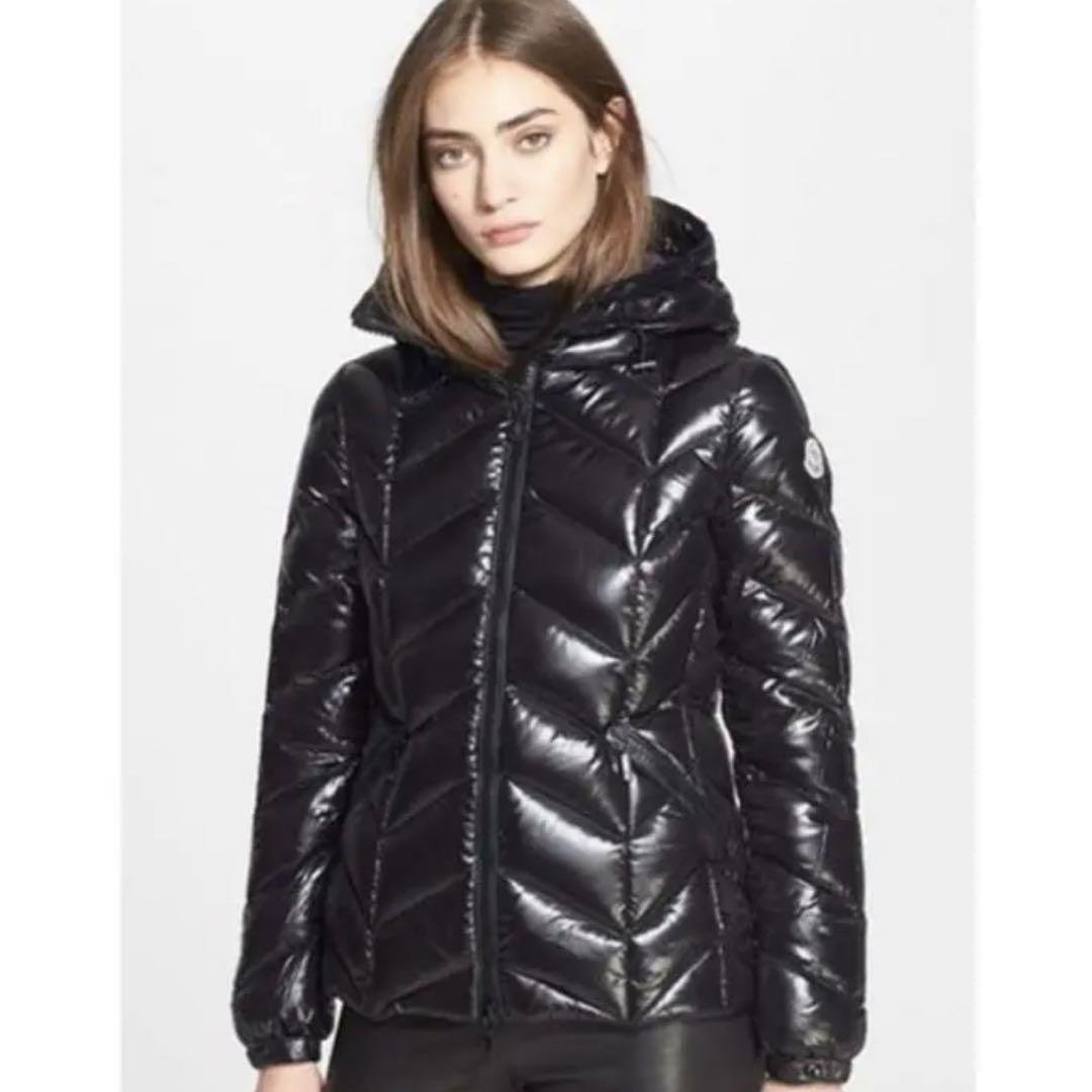 美品 MONCLER /XSサイズ 確実正規品 美品 MONCLER /XSサイズ 確実正規品