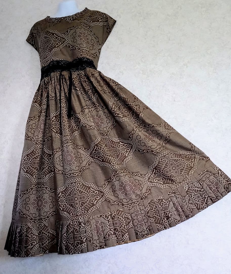 正絹レトロ茶泥大島紬系エレガントワンピース