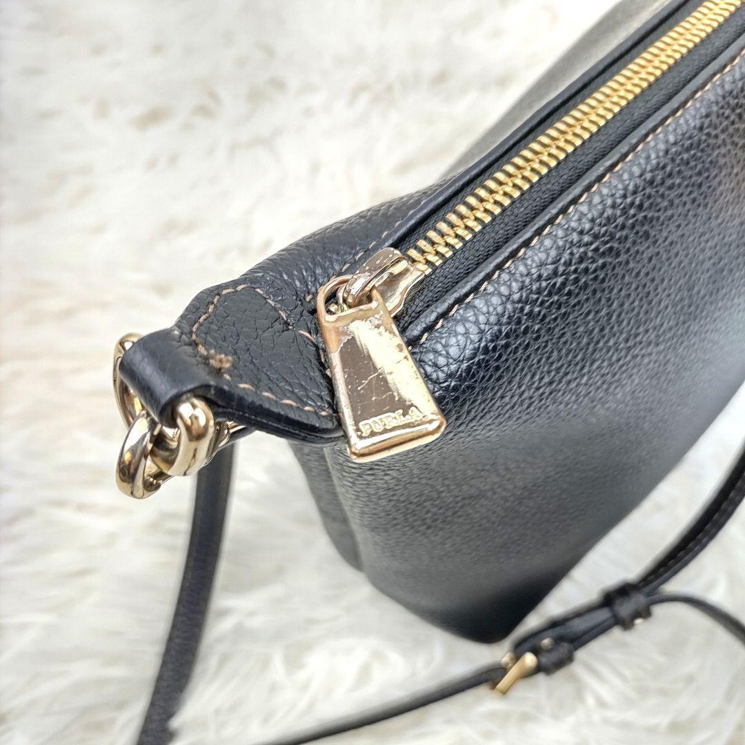 FURLA フルラ ソフィー ショルダーバッグ ブラック シボ革　斜めがけ