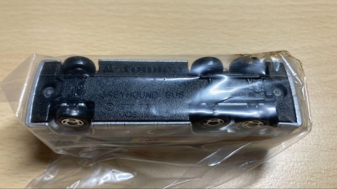 【MADE IN JAPAN】トミカF49・グレイハウンドMC-8 1/156