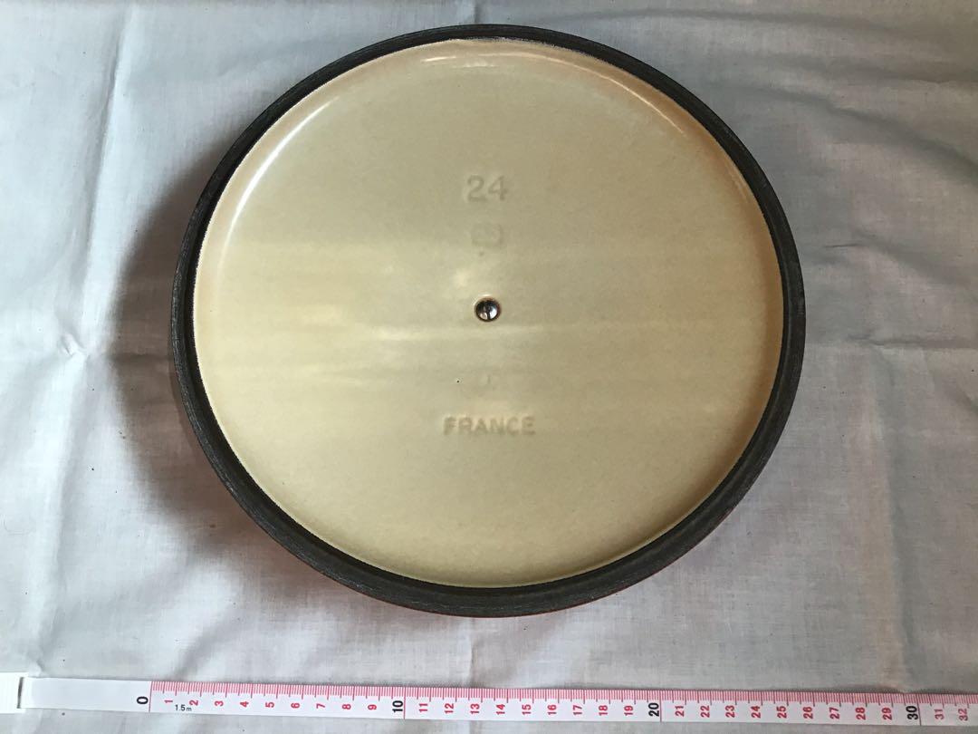 Le Creuset 鋳鉄製 両手鍋 オレンジ✨約24cm範囲内お値引きご相談⭕️ LE CREUSET 鋳鉄 両手鍋 24cm