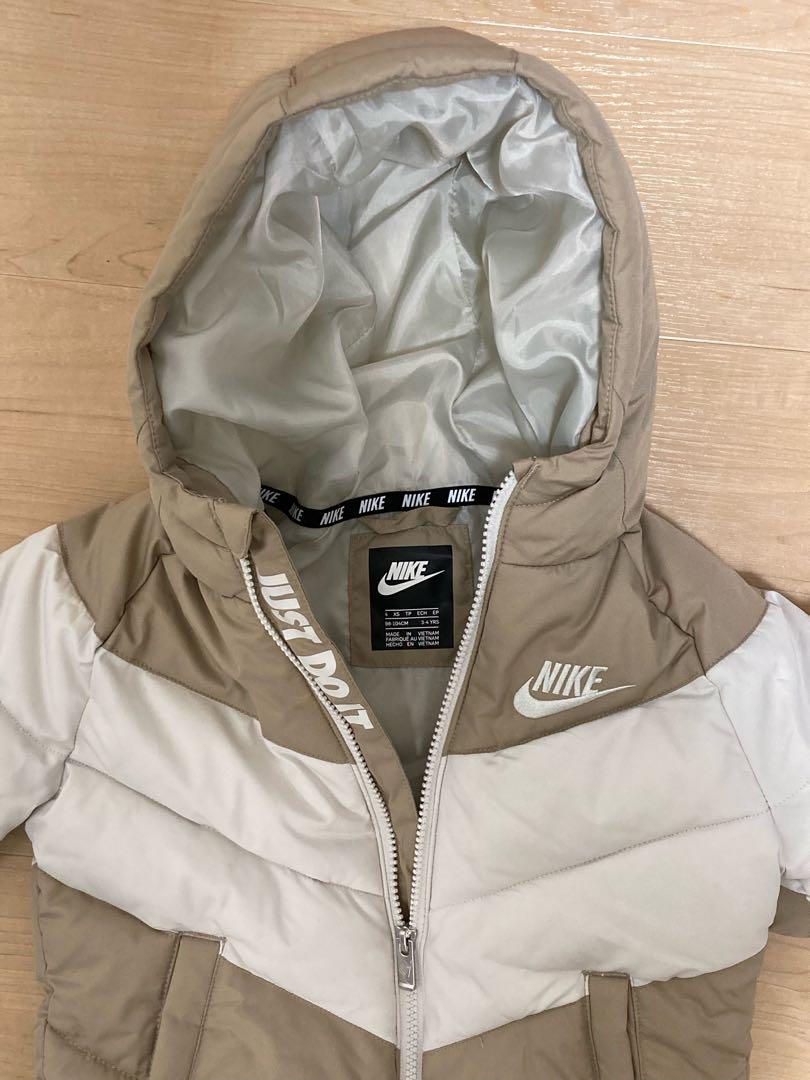 【新品未使用】nike ダウンジャケット　サイズ100