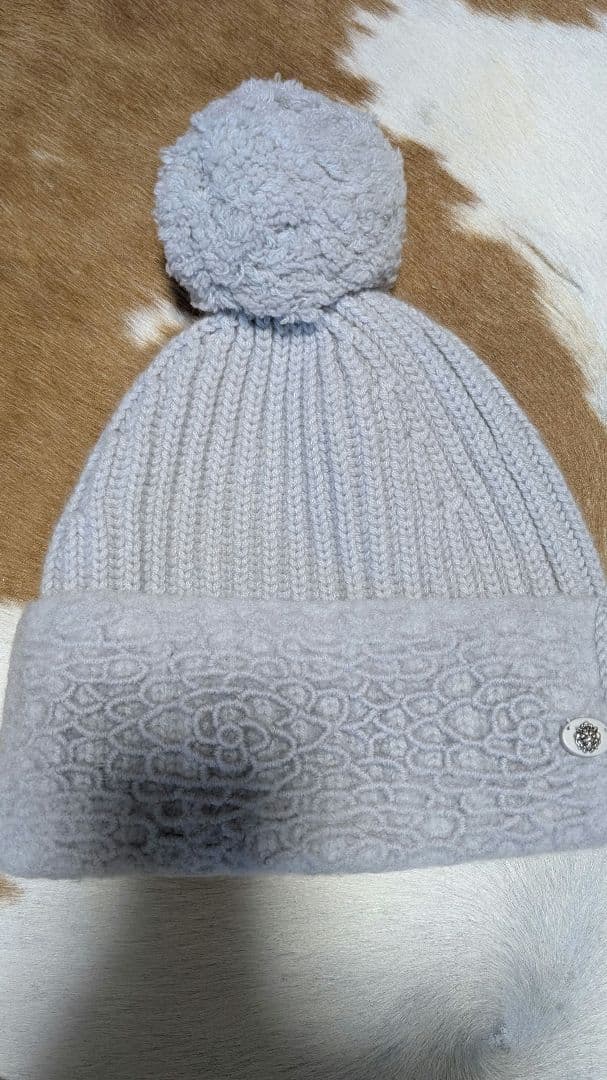 シャネル CHANEL ライトグレー ポンポン付きニット帽 カシミア