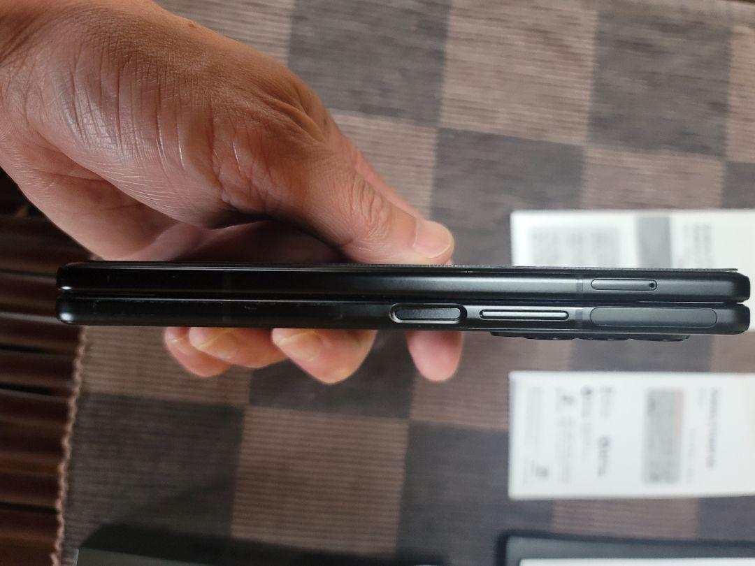 Galaxy Z Fold3 5G ファントムブラック 256 GB au