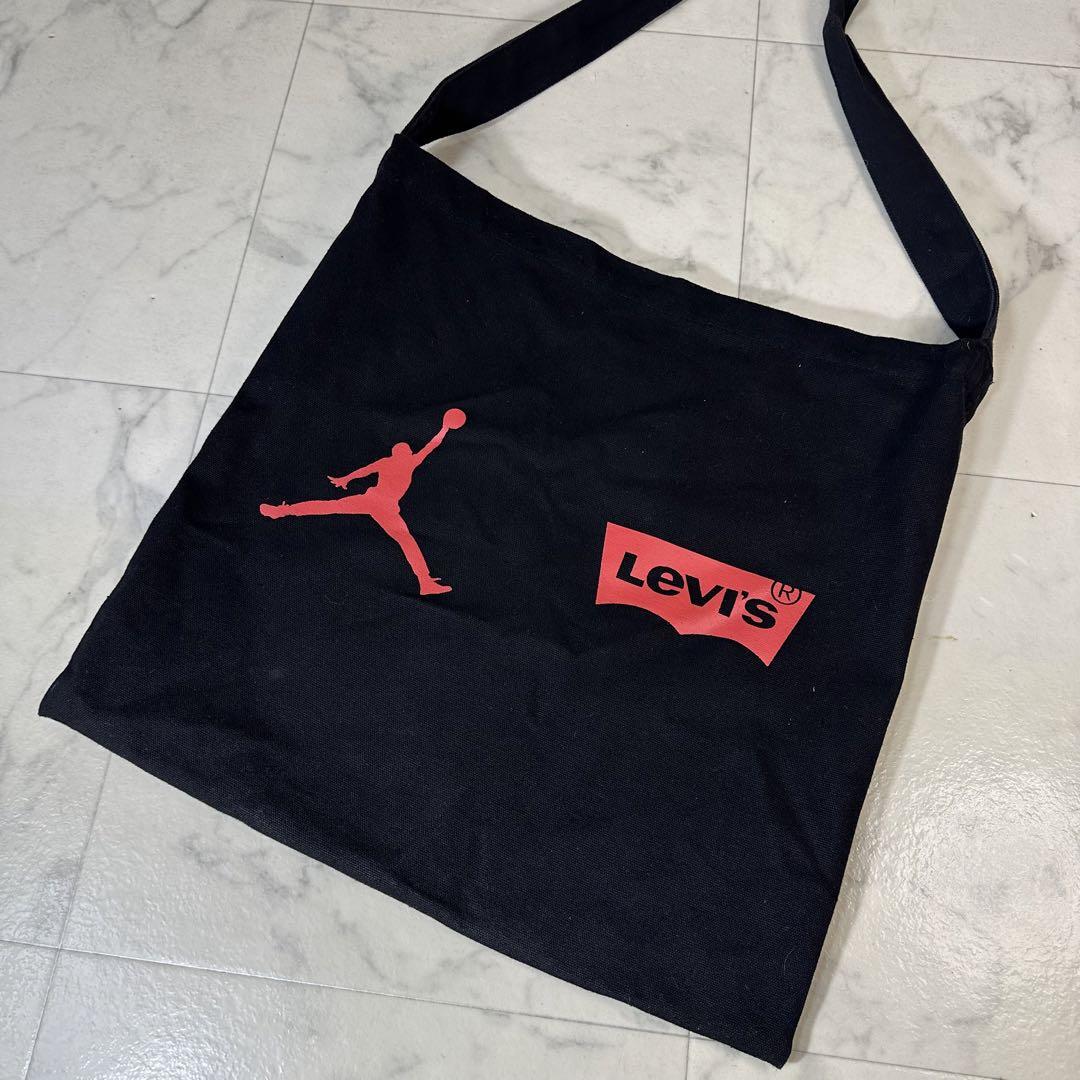 日本に 【超レア】100組限定 LEVI'Sショルダーバッグ × JORDAN