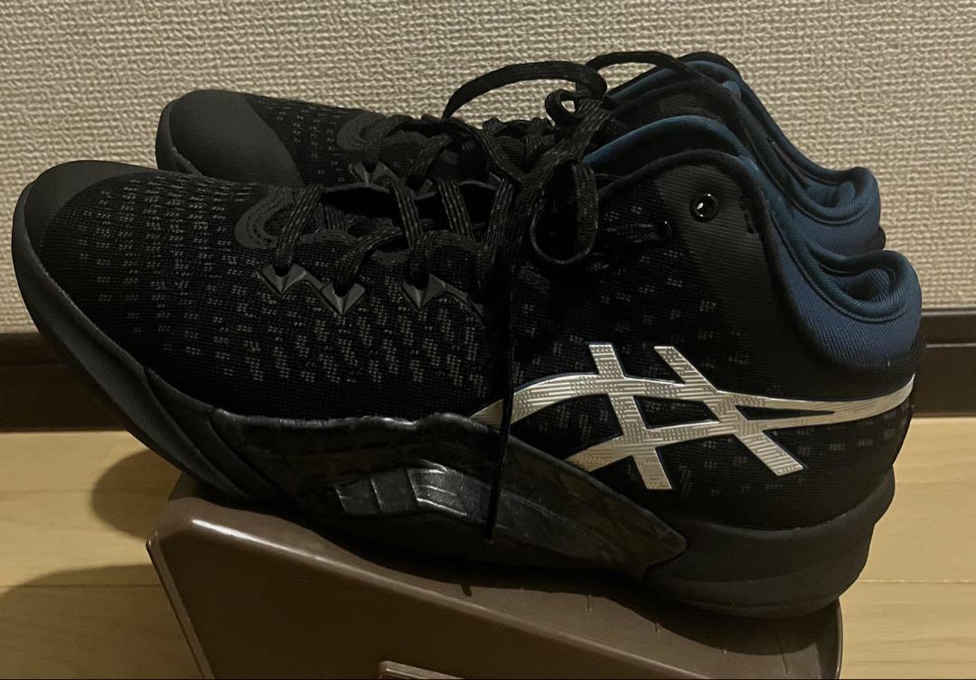 asics アシックス　アンプレアルス1