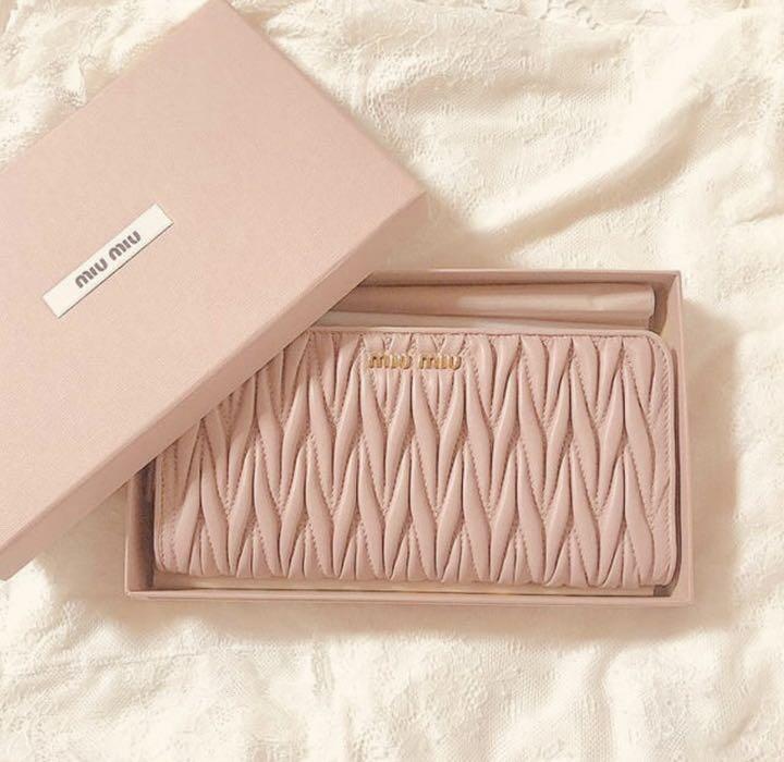 ぴ様専用❤︎miumiu 財布