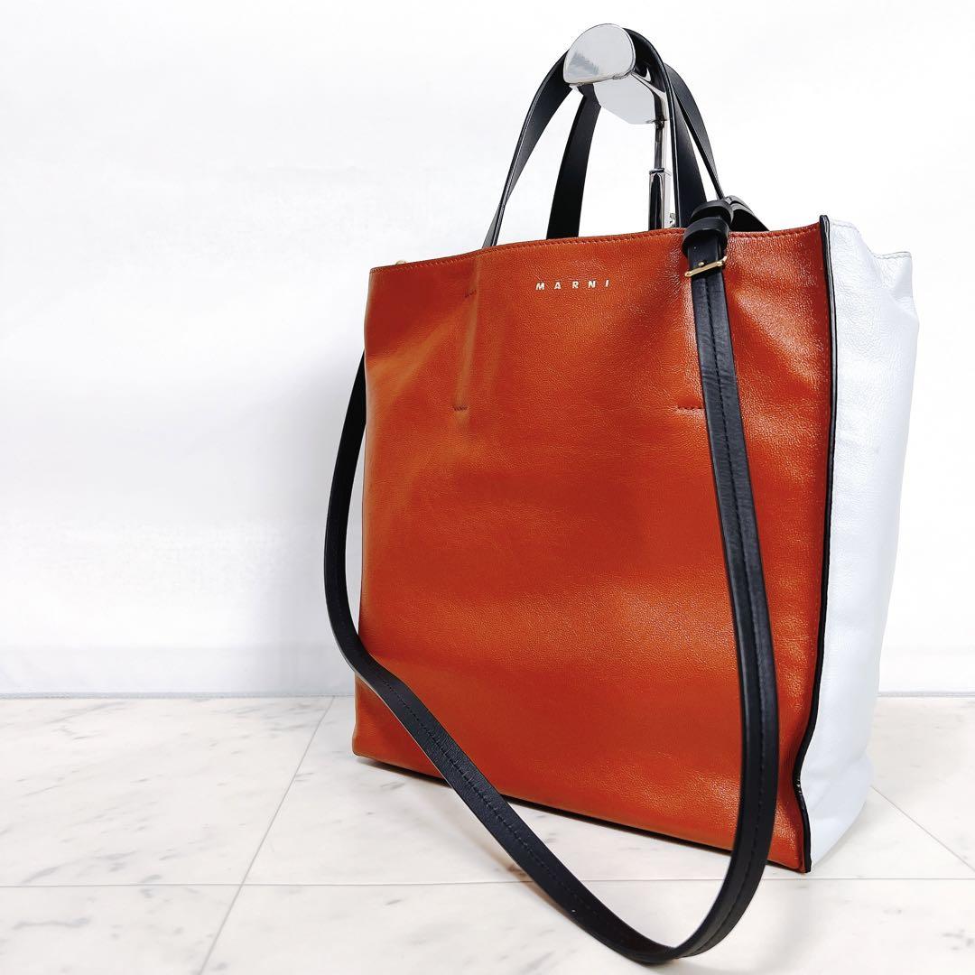 《極美品》マルニ Museo ミュゼオ ショルダーバック 2way バイカラー