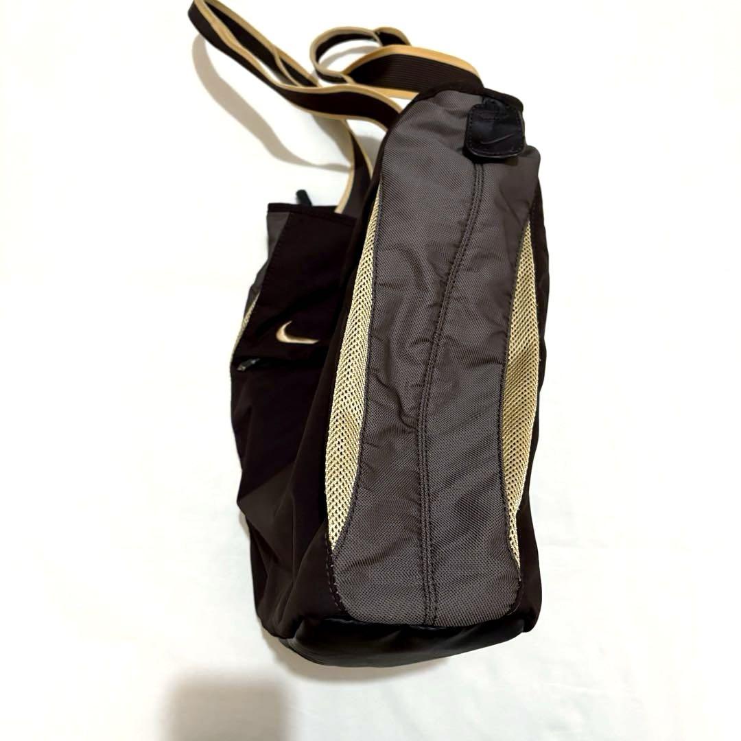 バッグ Rare 00s NIKE Tech Sling Bag Rare 00s NIKE Tech Sling Bag