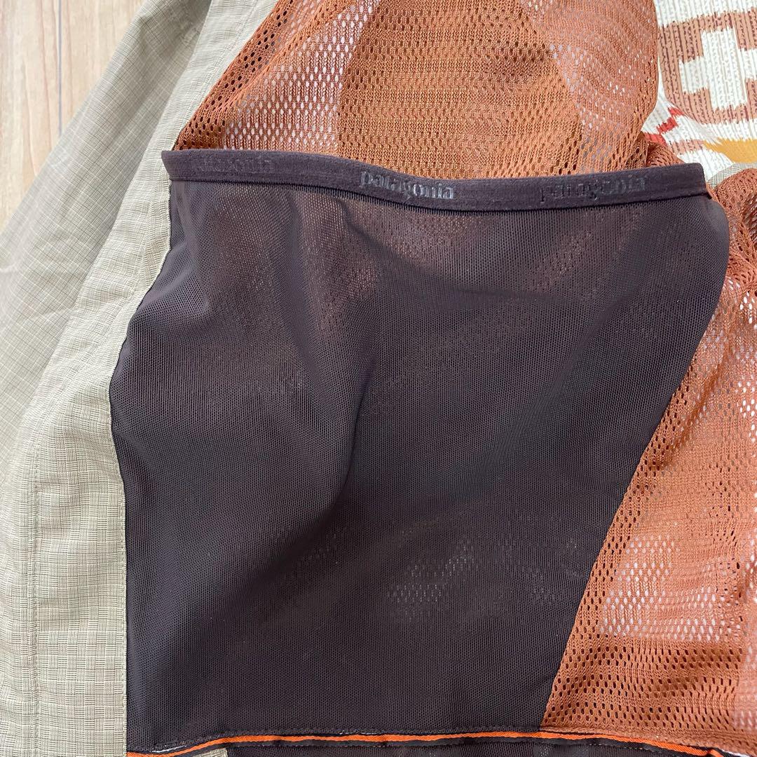 Patagonia 防水ジャケット ベージュ　S