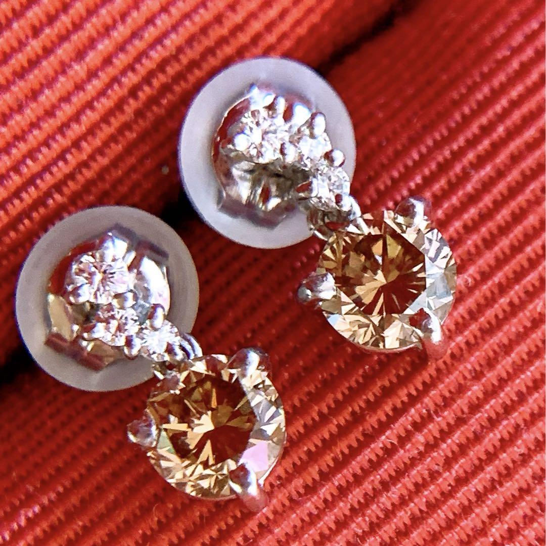 キラキラ✨計0.72CT✨k18WG揺れるダイヤモンドピアス　k18ダイヤピアス