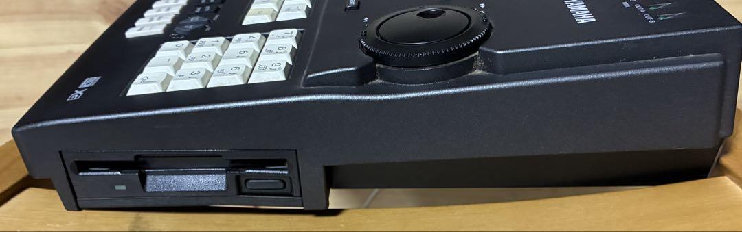ヤマハ YAMAHA QY700 シーケンサー　アダプタ、専用バック付き