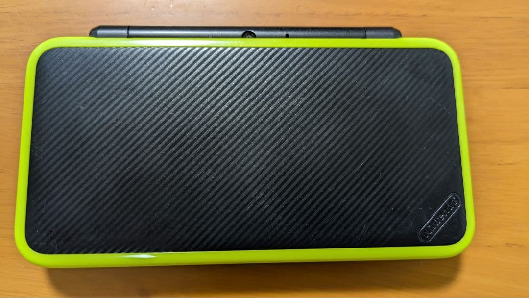 ニンテンドー2DSLL 動作 済み タッチペン ＆ソフト12本目立った傷や汚れなし