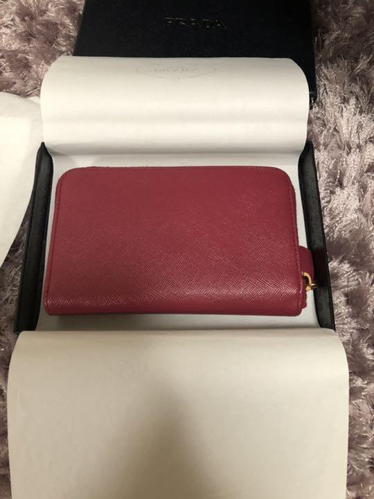 お値下げ！PRADA プラダ 長財布　折りたたみ財布　財布