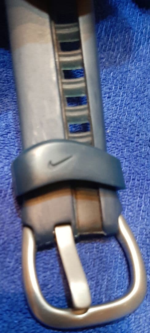 NIKEシリコン製クロノグラフメンズスポーツウォッチWR0107